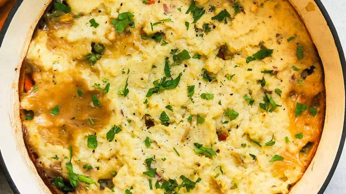 Leftover Turkey & Mashed Potato Pie