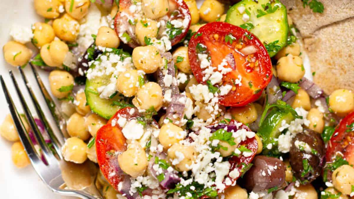Mediterranean Garbanzo Bean Salad