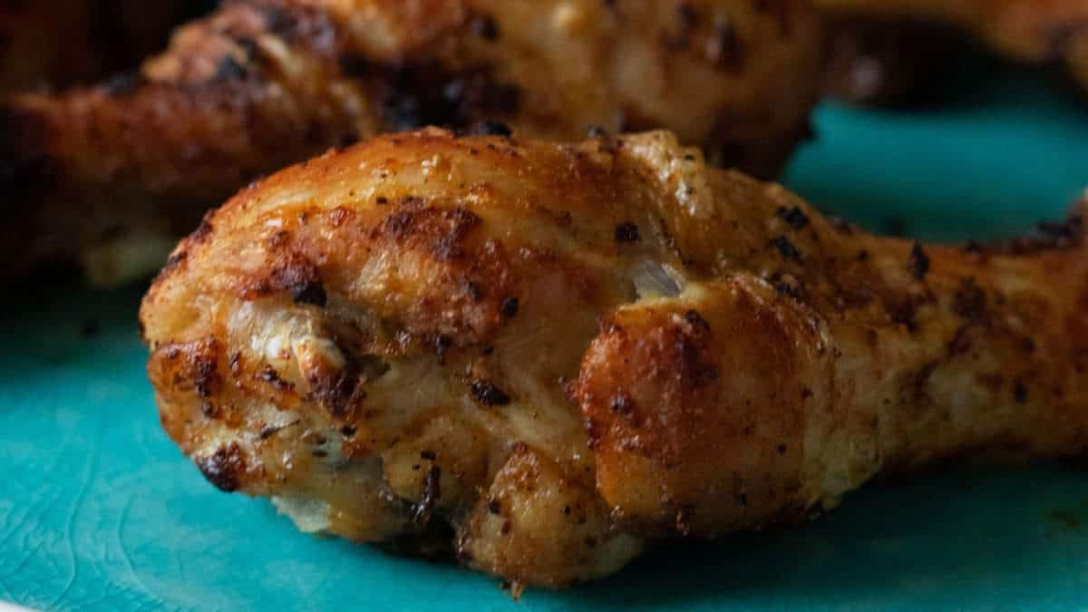 Air fried chicken drumsticks.