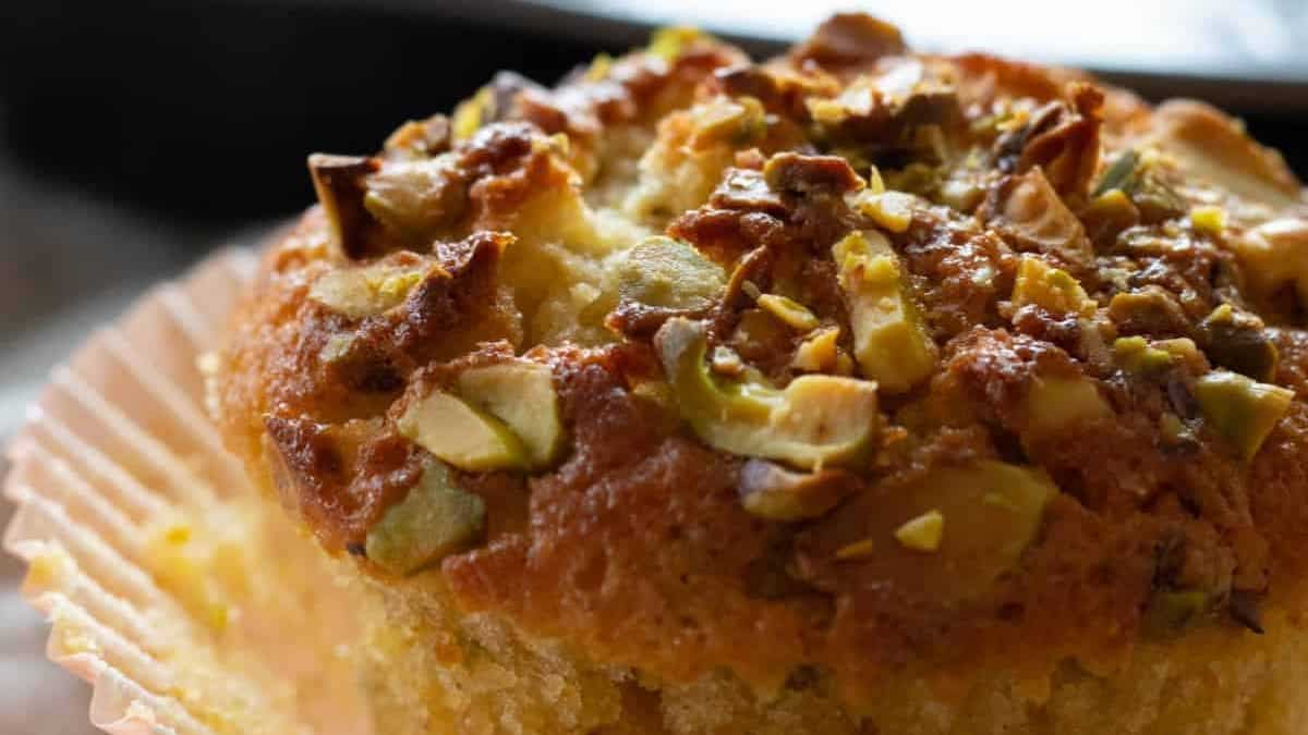 A pistachio muffin.